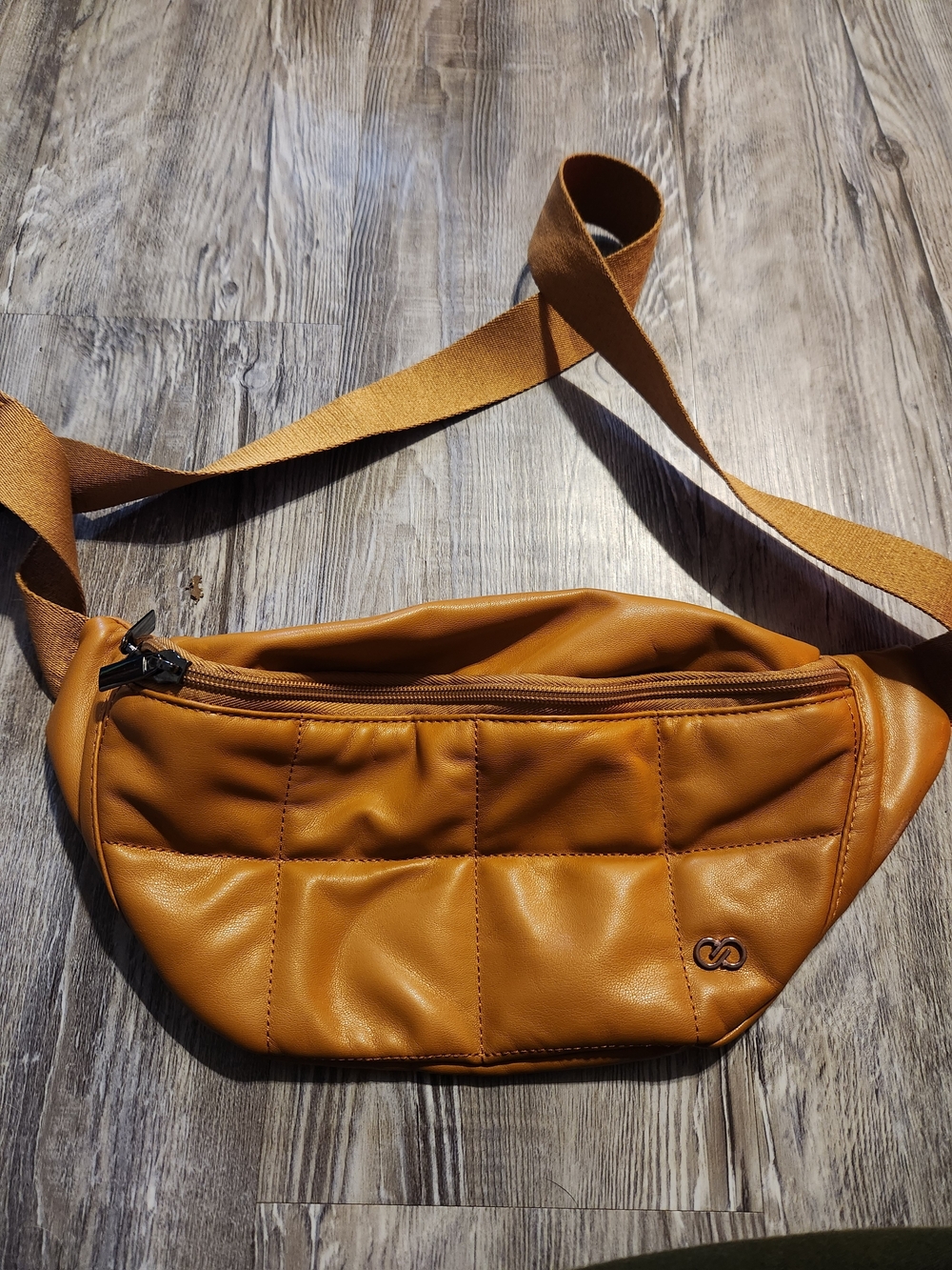 Quilted Leather Waist Bag - Tan